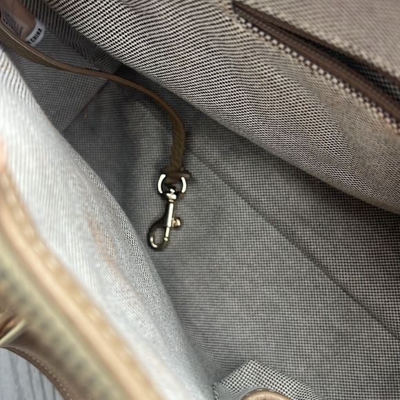 Elephant Pebbled Leather Dooney & Bourke - Picture 5 of 7